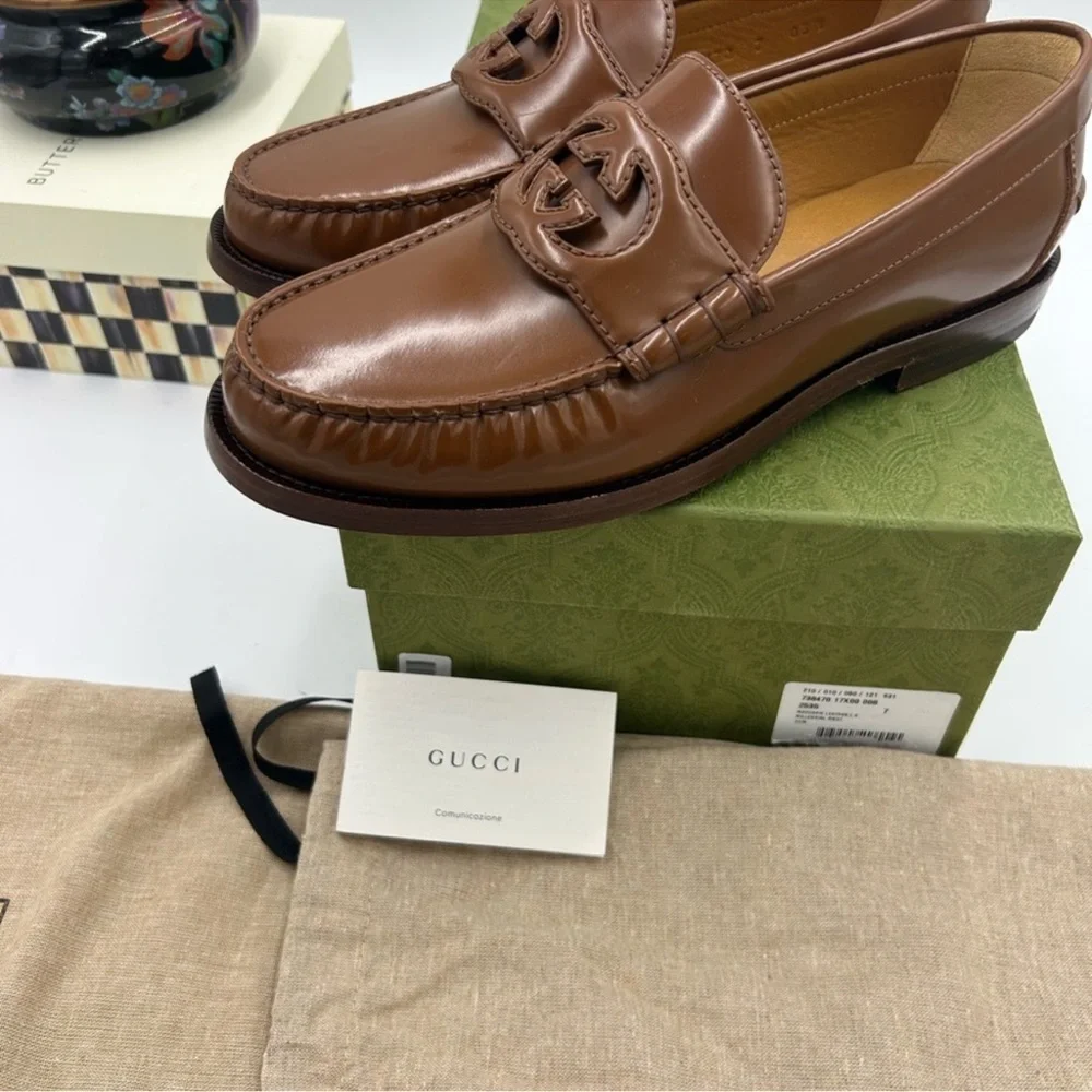 Men’s Gucci interlocking G leather loafer size 7 fits eight US made in Italy